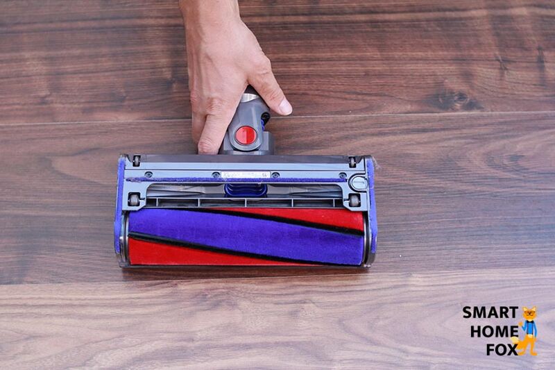 The soft roller of the Dyson V8 Absolute